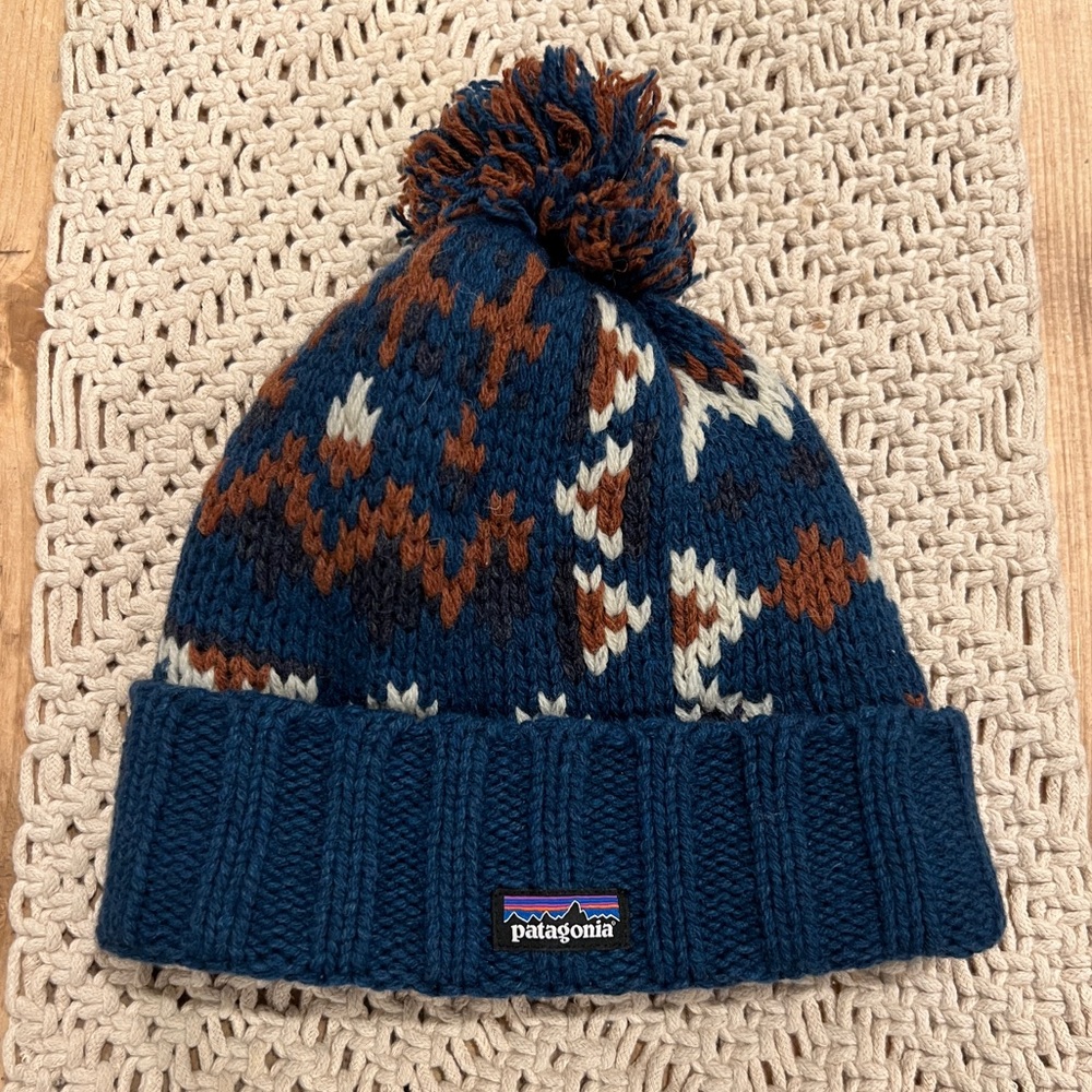 NWOT PATAGONIA Snowbelle Wool Knit Hat